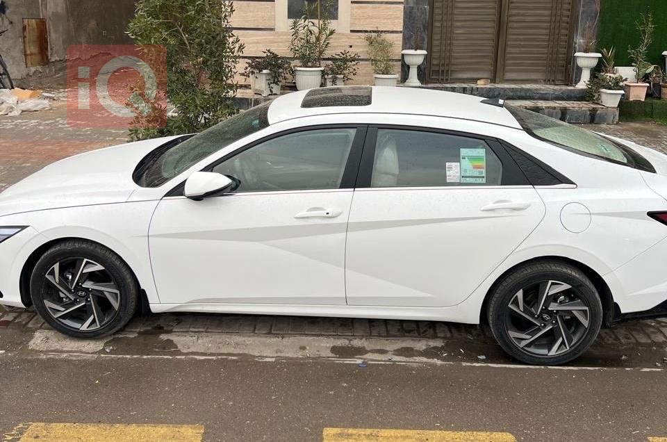 هیوندای ئەلەنترا
